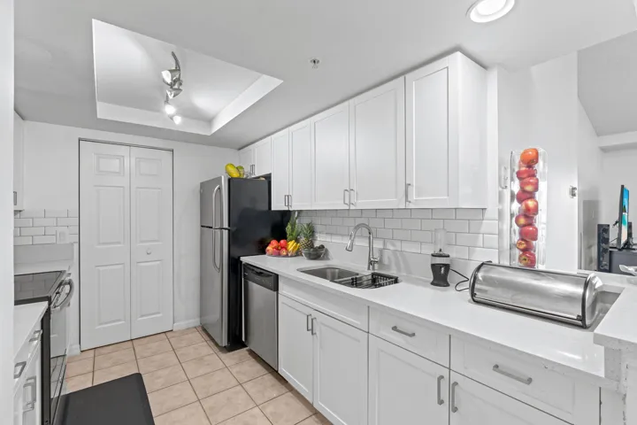 Kitchen - -