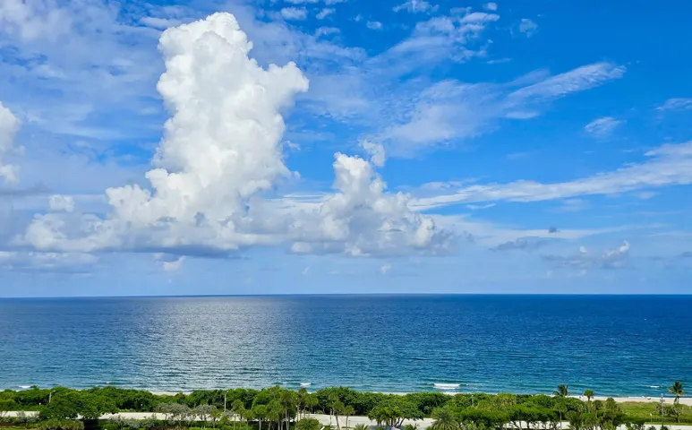 840 FT ATTENDED PRISTINE PRIVATE BEACHES