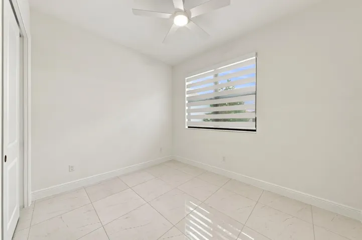 3rd bedroom, ceiling fan, zebra blinds