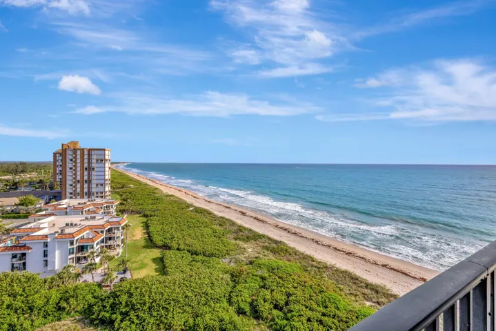 NORTH VIEW ALLOWS SWEEPING VIEWS OF THE COASTLINE