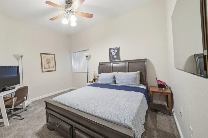 2nd bedroom