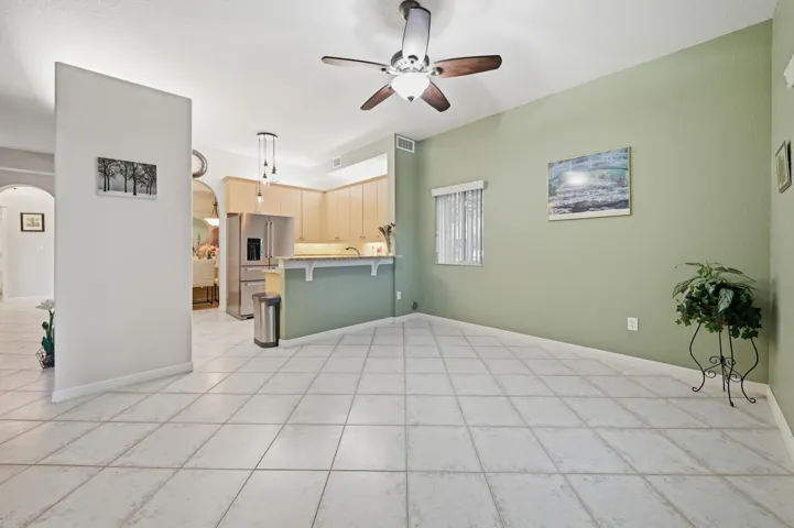 Kitchen dining