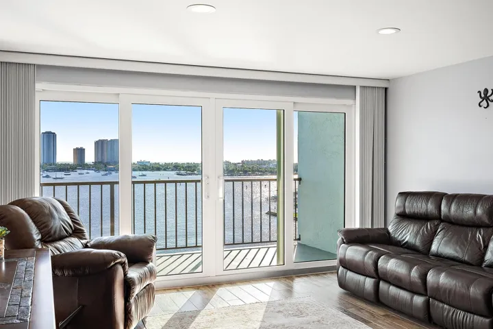 3040 Lake Shore Dr unit 903-8