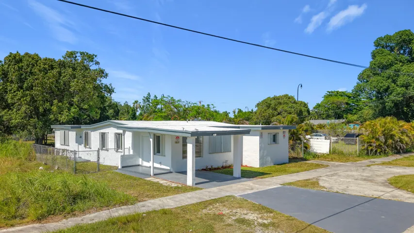 10235 SW 177th Street-12