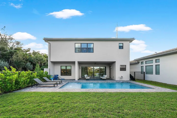 049-8209EssexCountryClubDrive-BocaRaton-