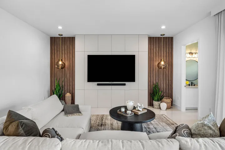 018-8209EssexCountryClubDrive-BocaRaton-