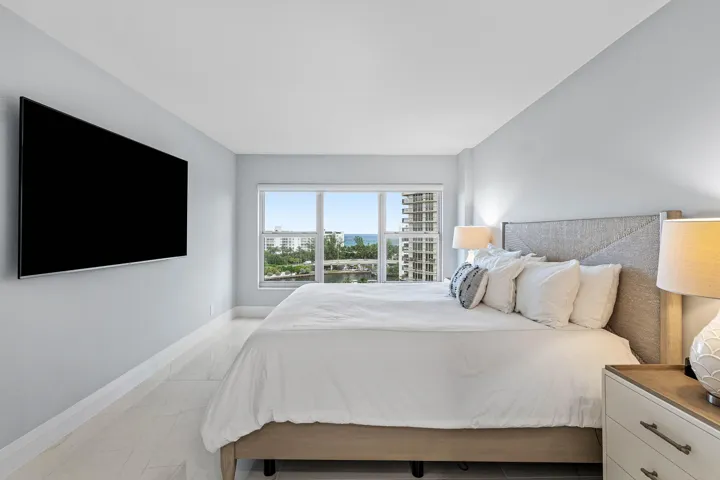 021-875EastCaminoReal-11-BocaRaton-FL-33