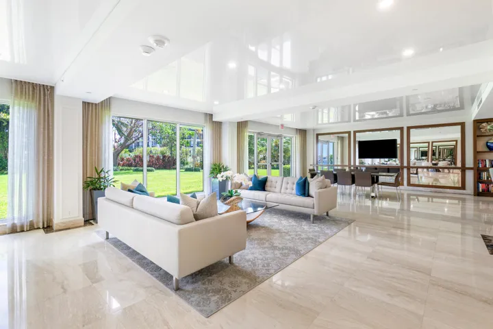 027-875EastCaminoReal-11-BocaRaton-FL-33