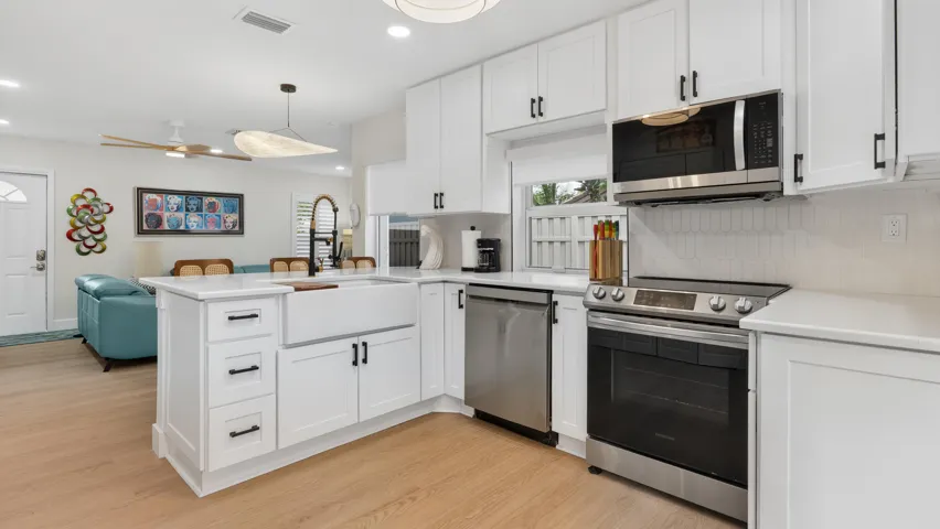 14-kitchen-2-DSC03884