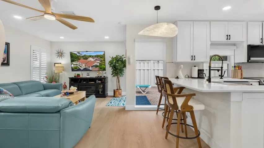 11-living-kitchen-DSC03869