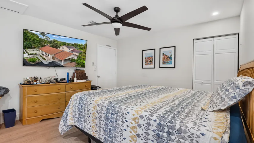 19-primary-bedroom-DSC03928
