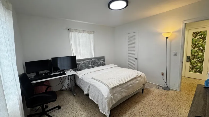 FOR SALE 1070 NE 143RD10