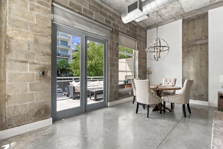 9-web-or-mls-434-nw-1st-ave-203
