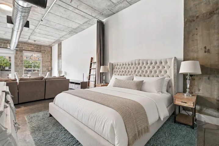 20-web-or-mls-434-nw-1st-ave-203