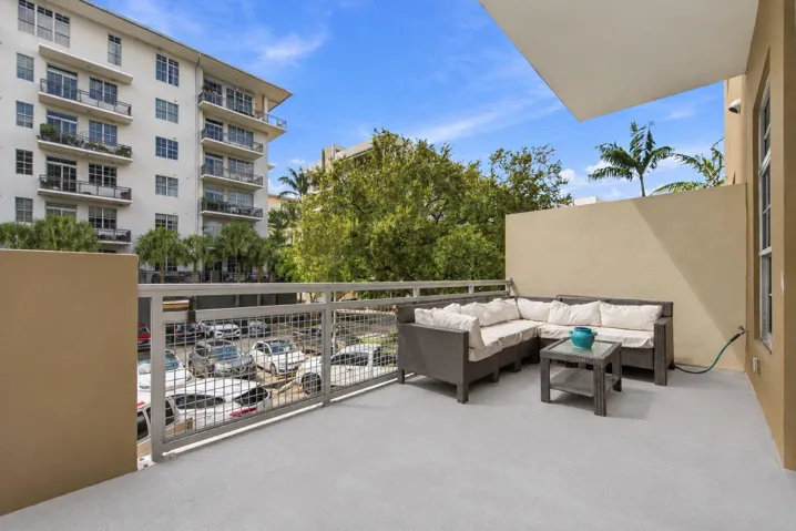 26-web-or-mls-434-nw-1st-ave-203