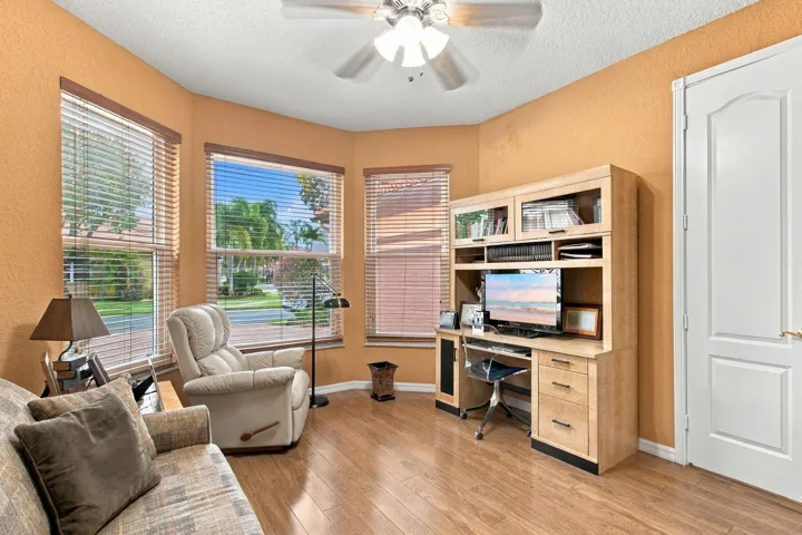 22-web-or-mls-10161-ravenna-way