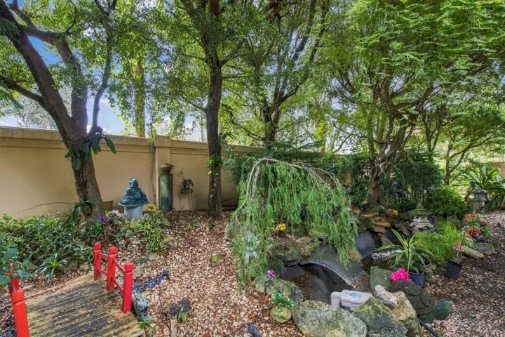 26-web-or-mls-10161-ravenna-way