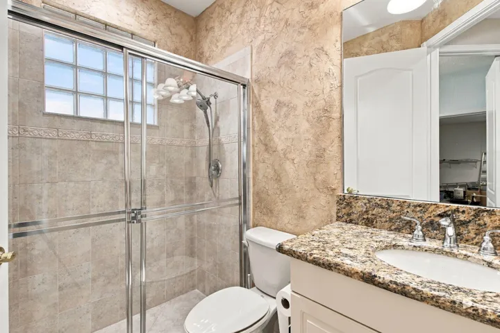 19-web-or-mls-10161-ravenna-way