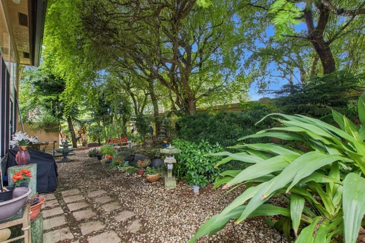 25-web-or-mls-10161-ravenna-way