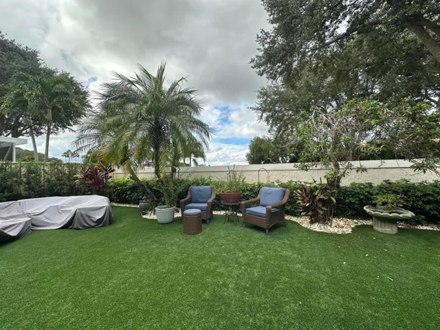43 Pinnacle-Backyard 3