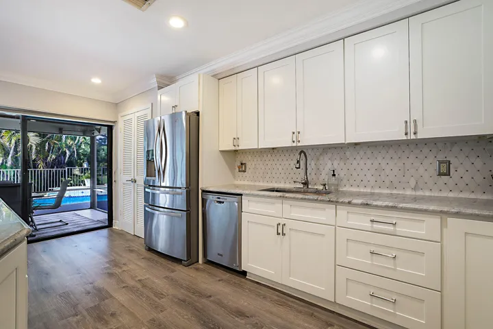 2458 SW Heronwood Rd-12