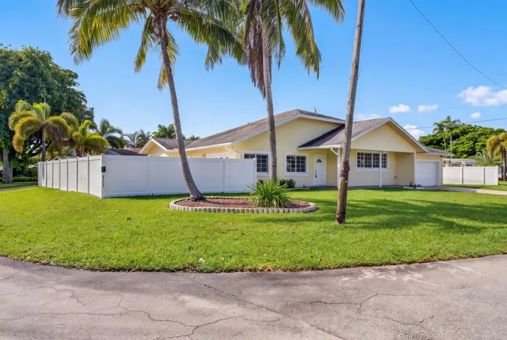 Spacious corner lot