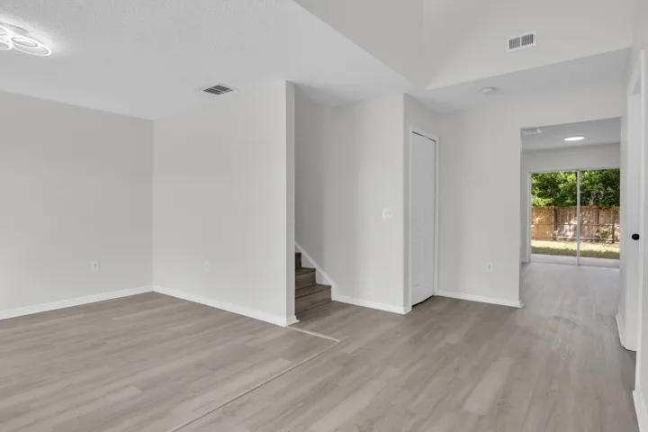 5_2824 corrigan dr-1