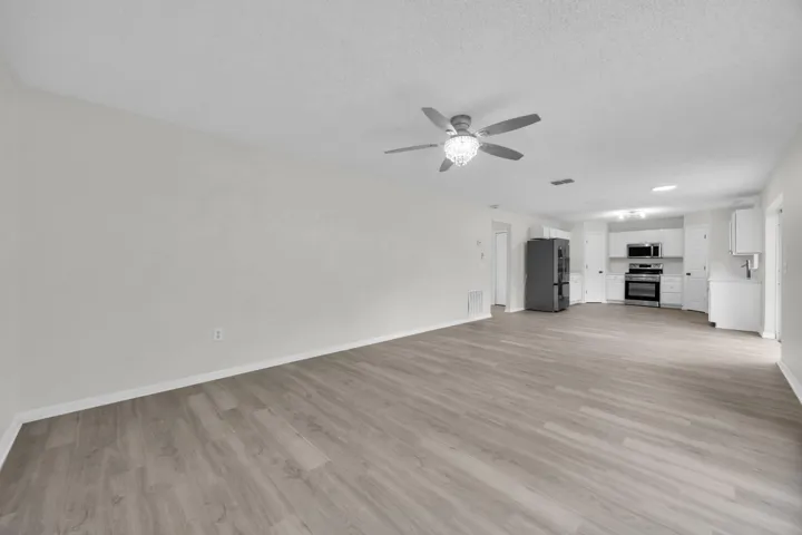 16_2824 corrigan dr-12