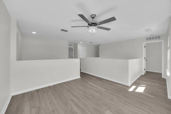 23_2824 corrigan dr-19