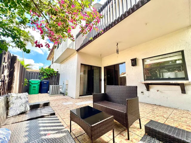 Patio B