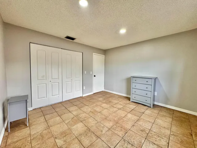 Guest Room B