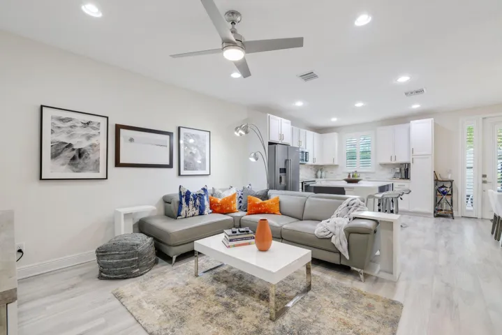 3112 Waterside Circle - 3.jpg-SMALL