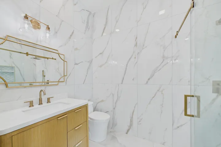 2nd Bathroom
