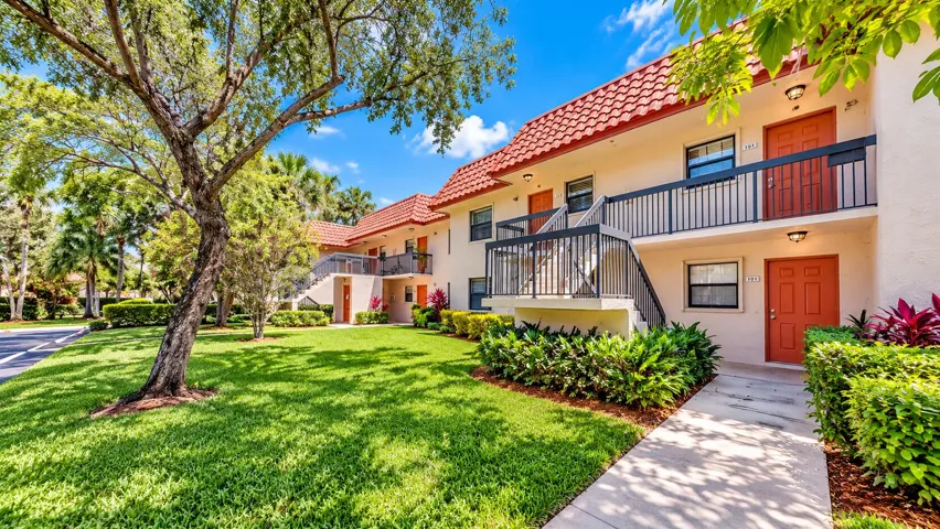 Condo Courtyard