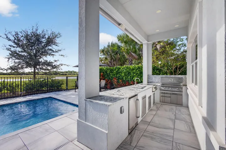 Pool/ Outdoor Kitchen