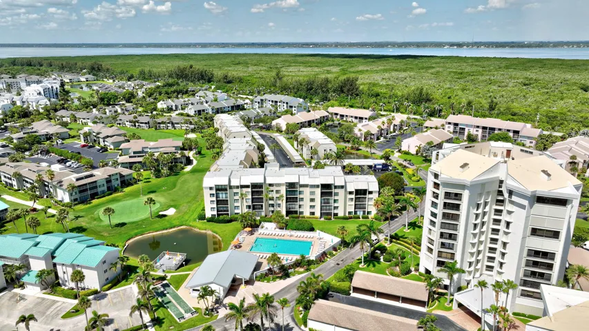 BEAUTIFUL OCEAN VILLAGE LOCATION