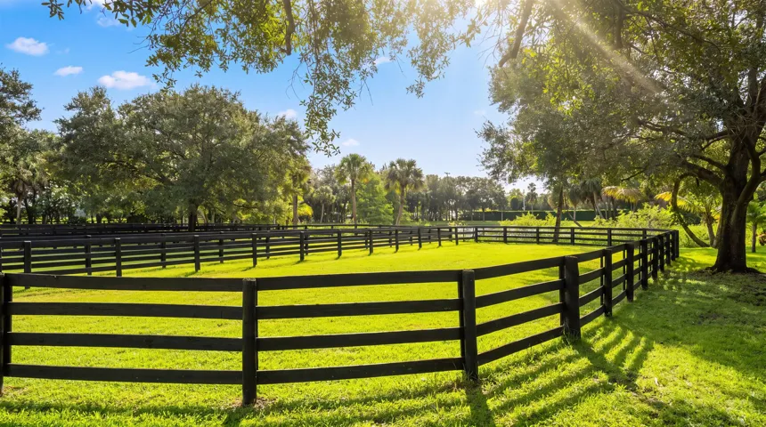 099-4980 Stables Way