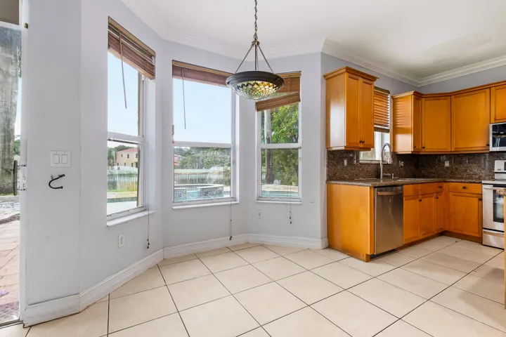 4904 SW 164th Ave Miramar_MLS-25