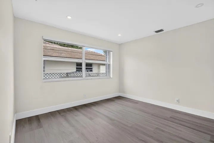 28-web-or-mls-7521-28