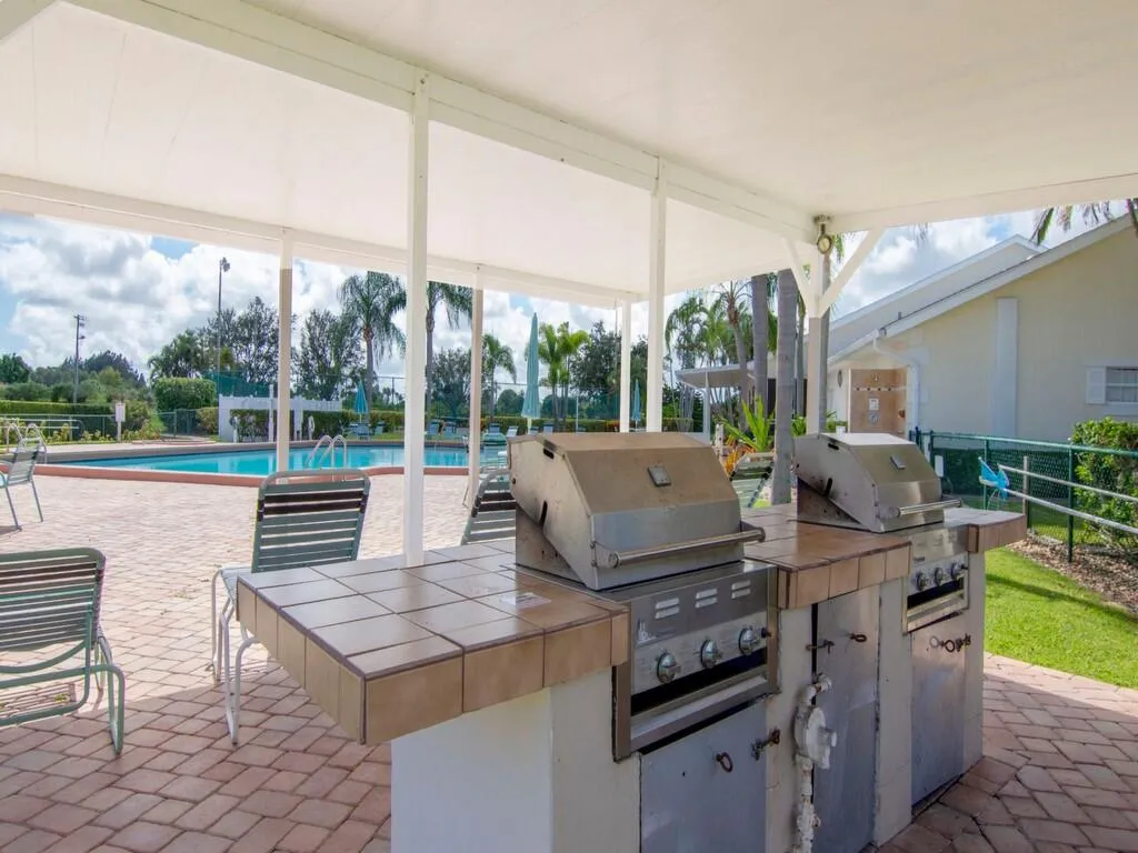 Property photo 32