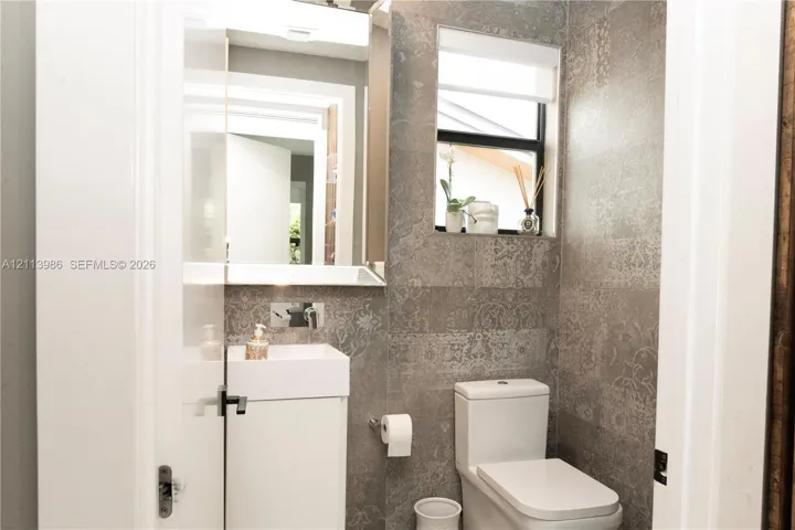 Powder room