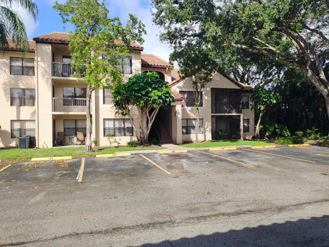4281 W McNab Rd, Unit 27