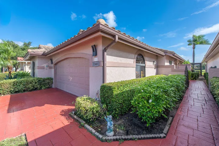 15408StrathearnDrive-3