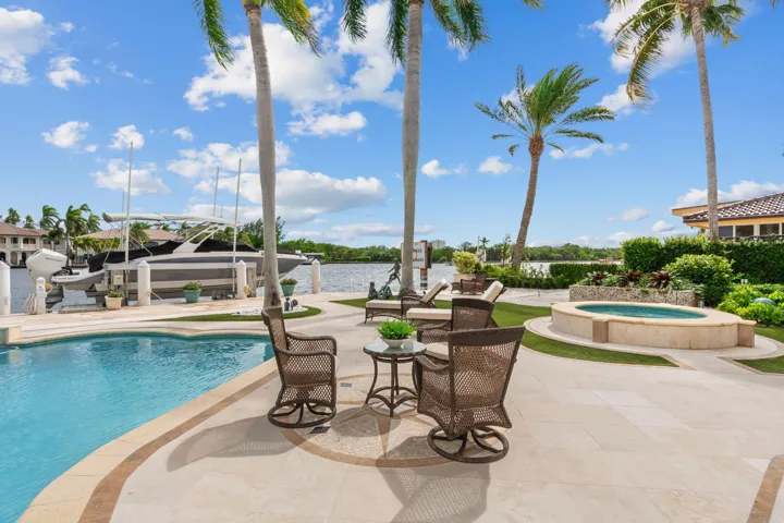 37-web-or-mls-2200 Intracoastal Dr Fort