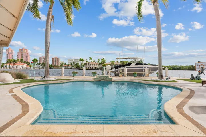 36-web-or-mls-2200 Intracoastal Dr Fort