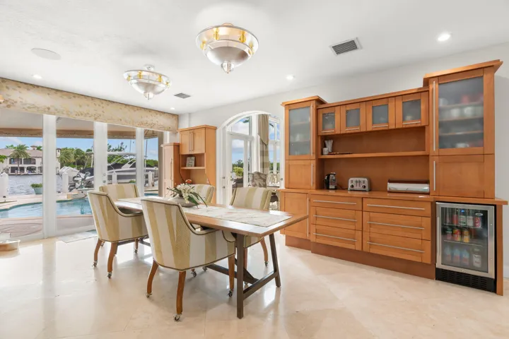 35-web-or-mls-2200 Intracoastal Dr Fort