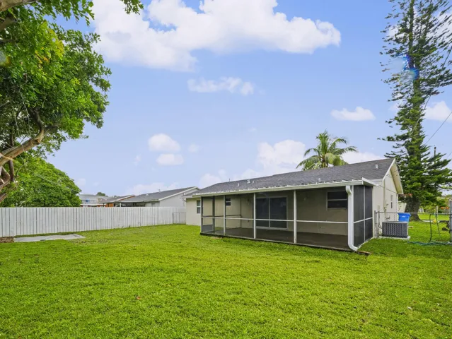 7 Backyard (3)