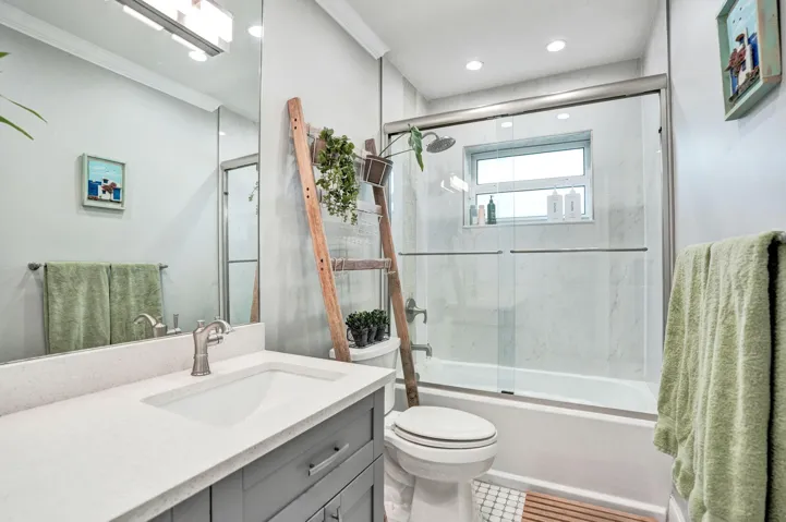 Guest Bathroom.