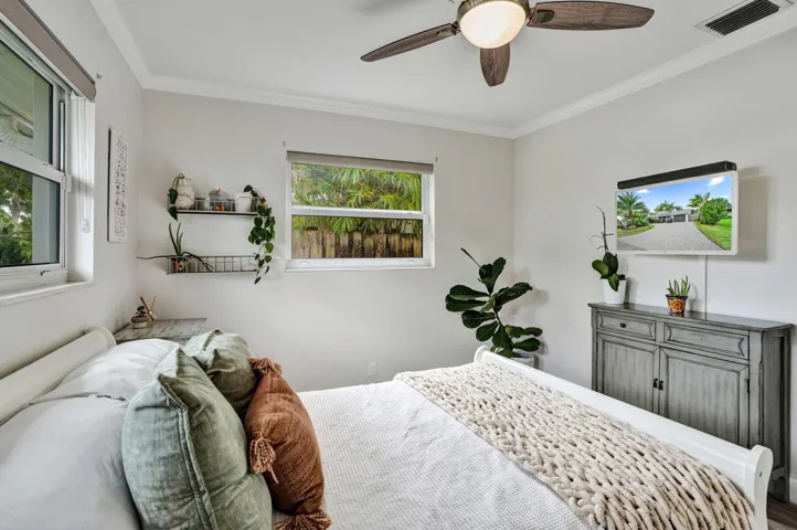 Guest Bedroom.