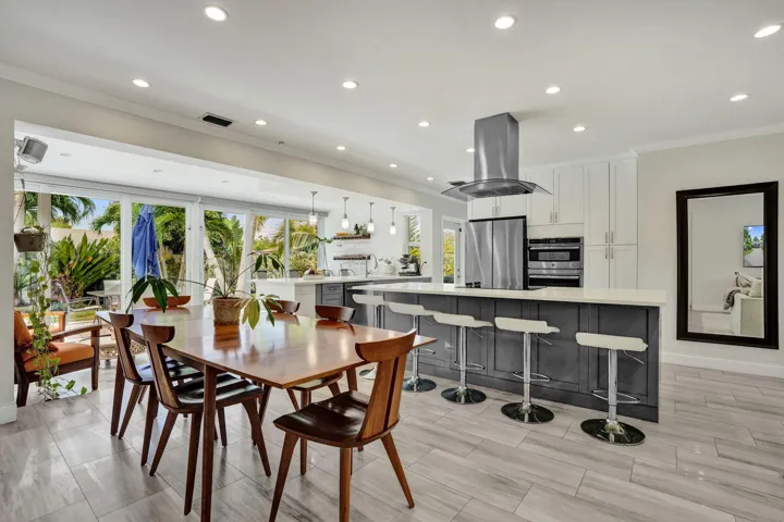 Dining & kitchen space.
